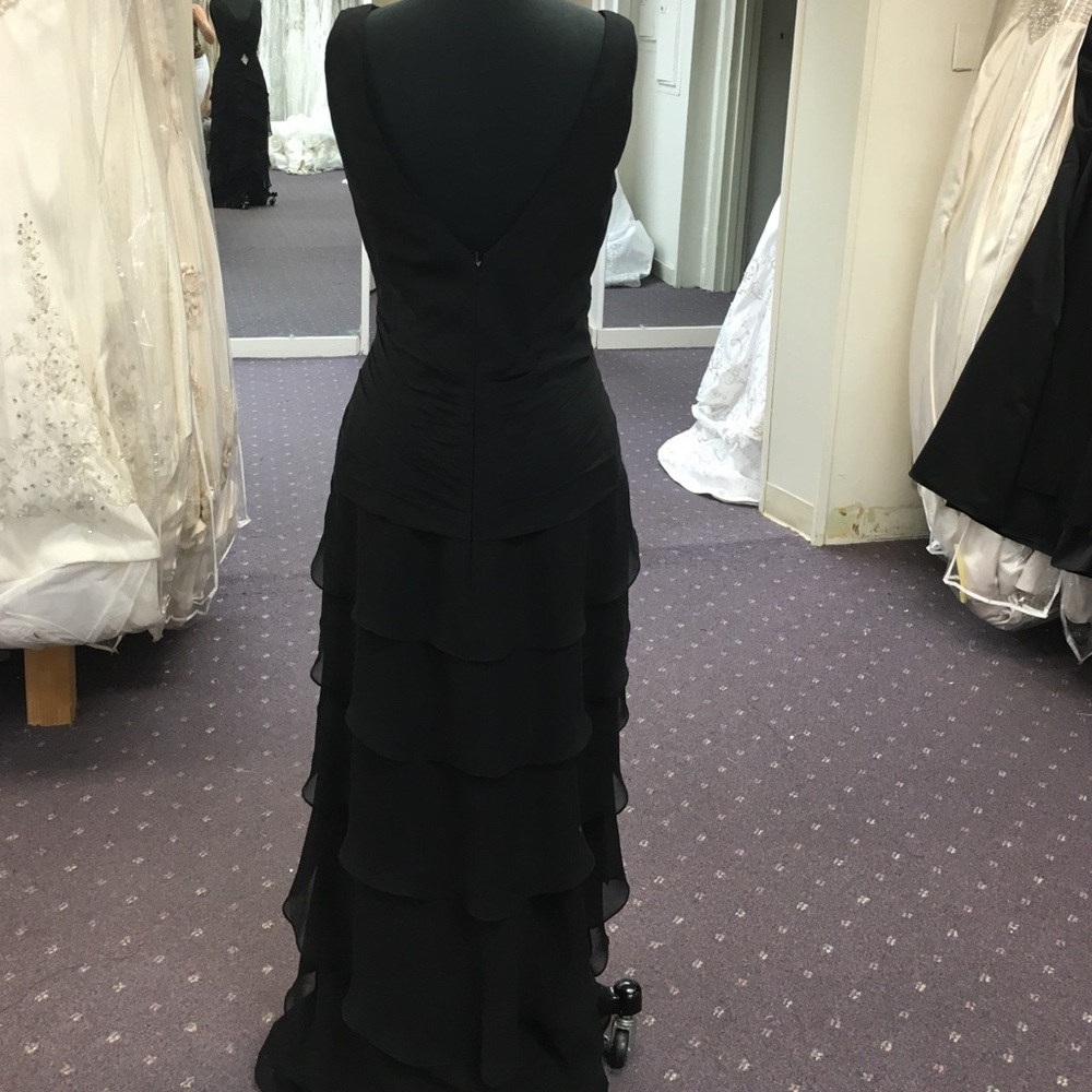 Black Mothers Gown View 4